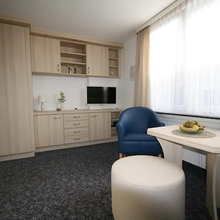 Haus Pinguin شقة