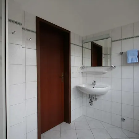 Haus Pinguin شقة